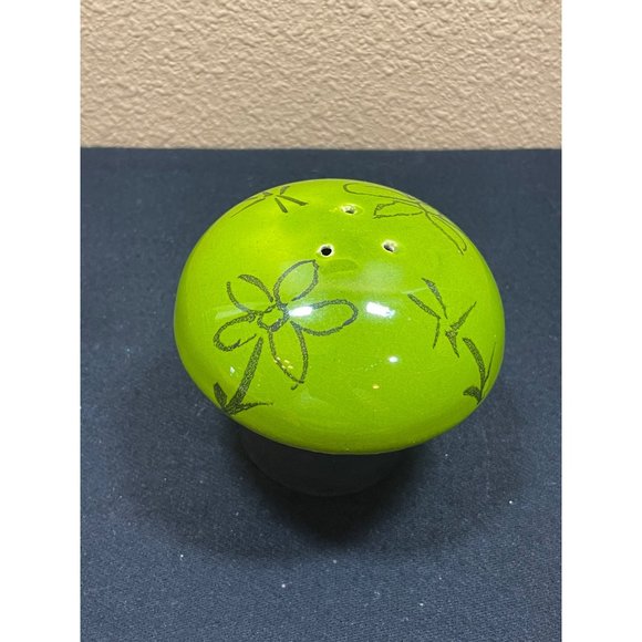 Ceramic Mushroom Shaker Vintage Pottery Parmesan Cheese Shaker Signed USA - Picture 2 of 8